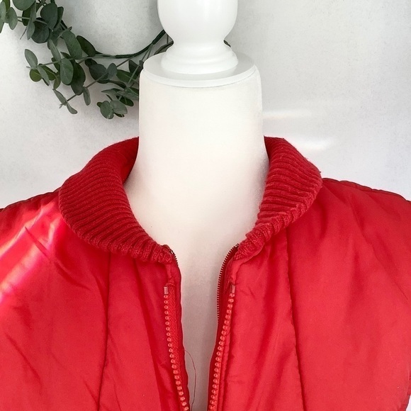 Brookes brothers red puffer vest size large - Picture 6 of 8
